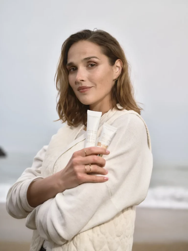 Camille Lou - Campagne Photo Clarins