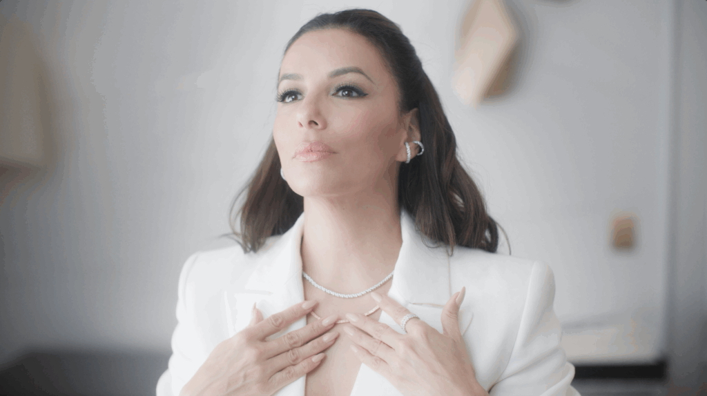 Extrait de la campagne APM Monaco avec Eva Longoria