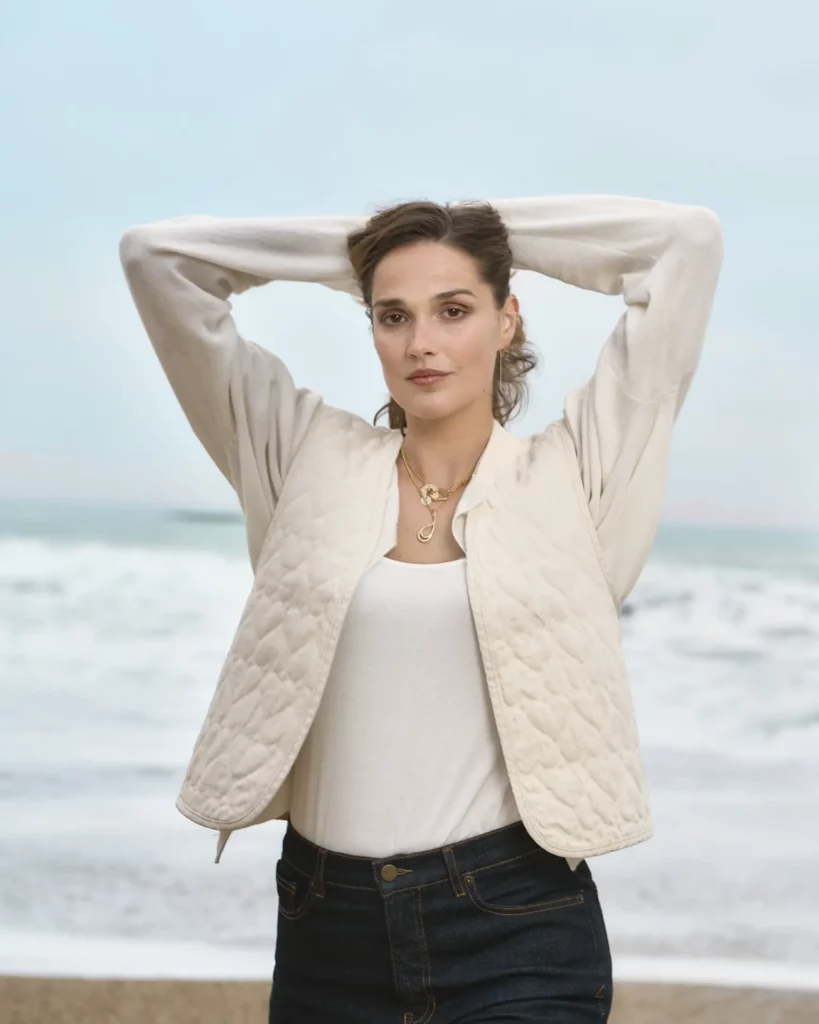 Camille Lou - Campagne Photo Clarins